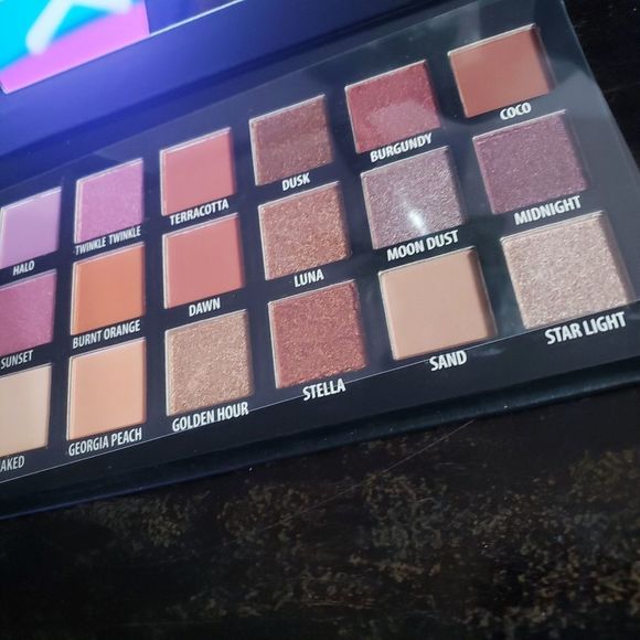 🌟HOSTPICK🌟KAB Cosmetics Day+Night Eyeshadow pallet - Picture 7 of 11